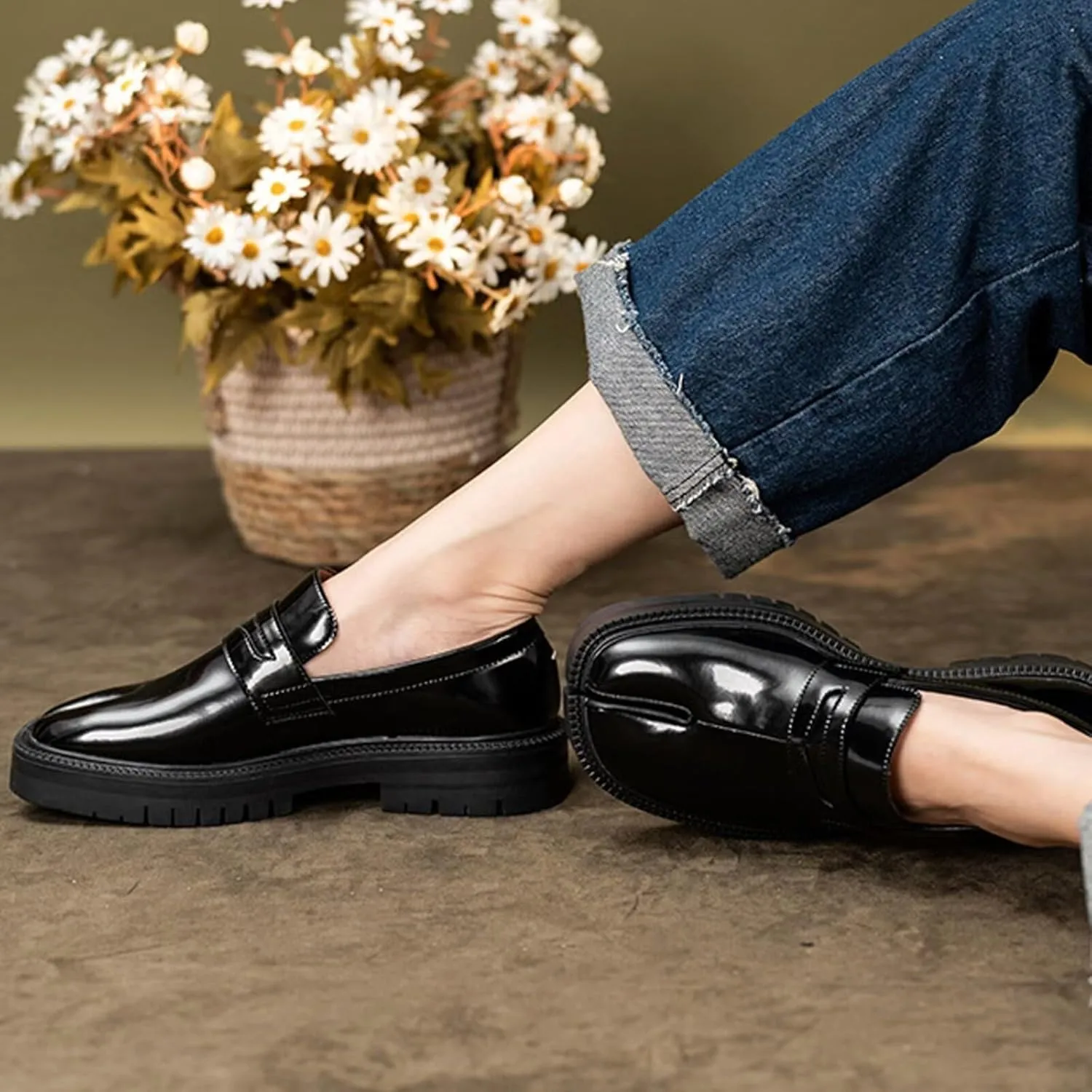 Agodor Women Split Toe Tabi Shoes Mary Janes Platform Patent Chunky Heeled Loafers Lace Up Uniform Dress Shoes