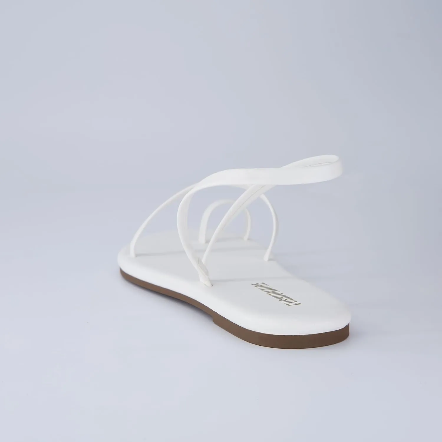 CUSHIONAIRE CHAI Women’s Strappy Sandals – Flat Sandals for Women, Comfortable Beach Sandals, Summer Slip-On Shoes, Casual Dressy Sandals
