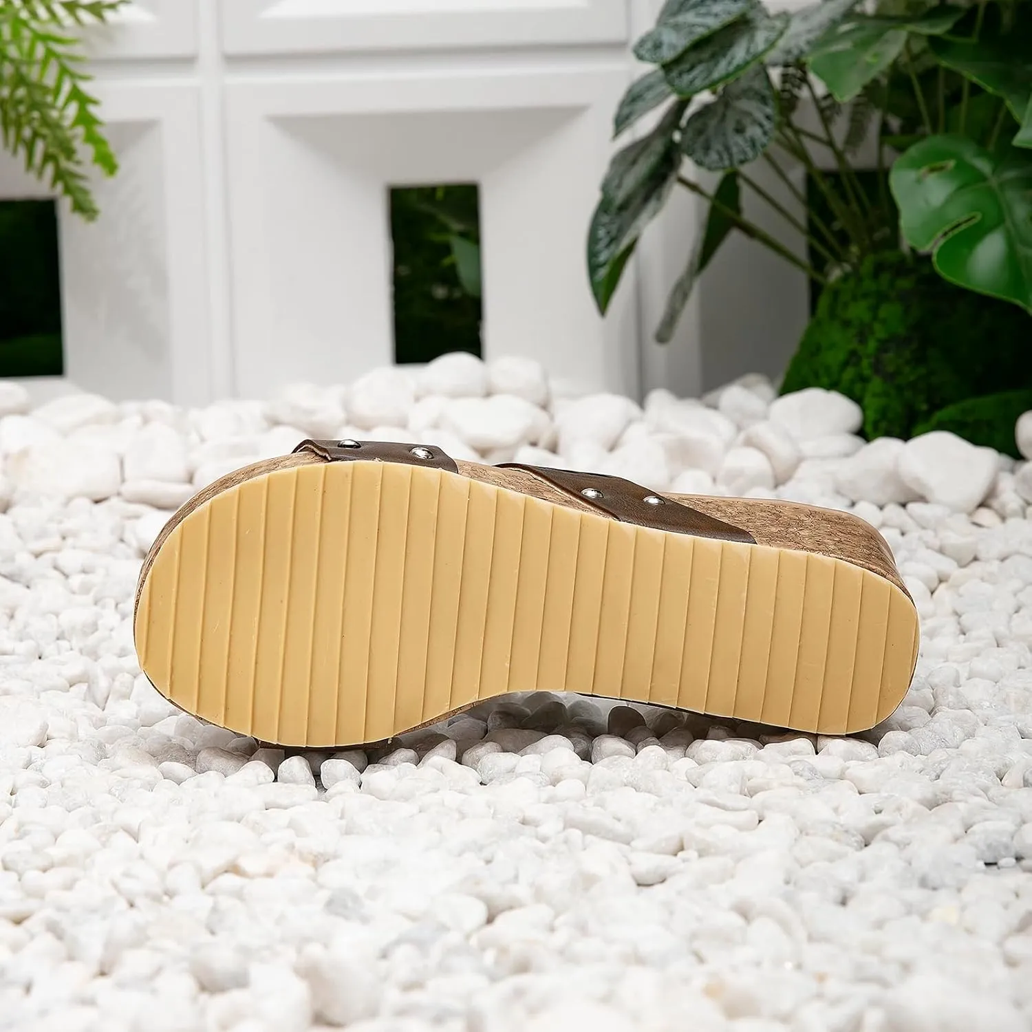 GATUXUS Women's Hollow Out Wedge Sandals Open Toe Slip On Casual Summer Platform Slides Shoes