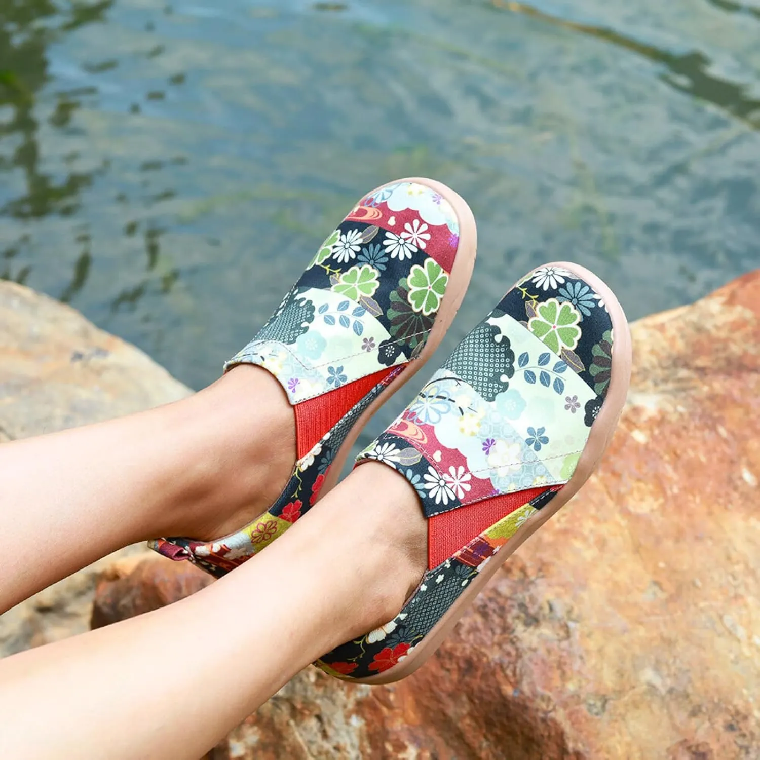 HiGropcore Women's Art Painted Casual Loafers Slip On Canvas Walking Shoes Comfortable Lightweight Ladies Travel Shoes