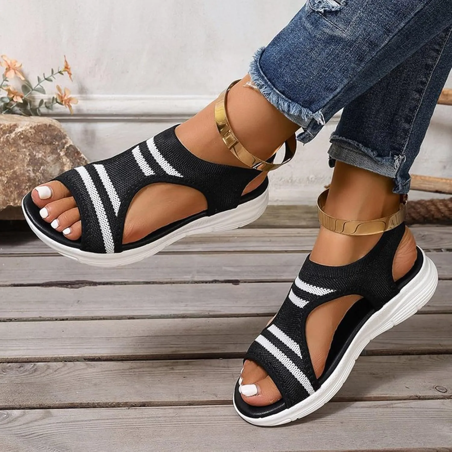 ﻿Walking Sandals Women,Orthopedic Sandals for Women Arch Support Hiking Sandals Outdoor Comfortable Lightweight Athletic Sandals with Hook and Loop Straps for Plantar Fasciitis