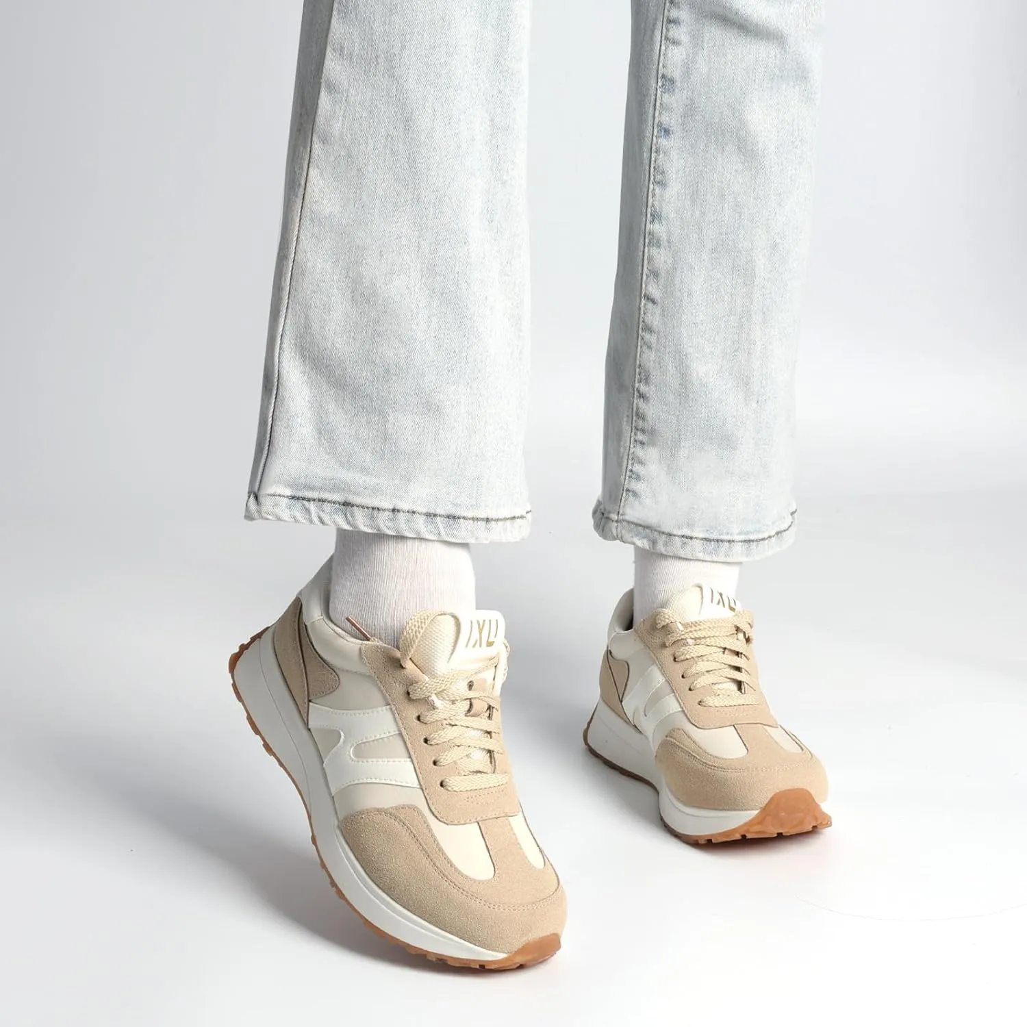 Wide Toe Box Shoes Women Wide Fashion Sneakers Comfortable Casual Walking Non-Slip Memory Foam Tennis Shoes Genuine Suede Sneakers