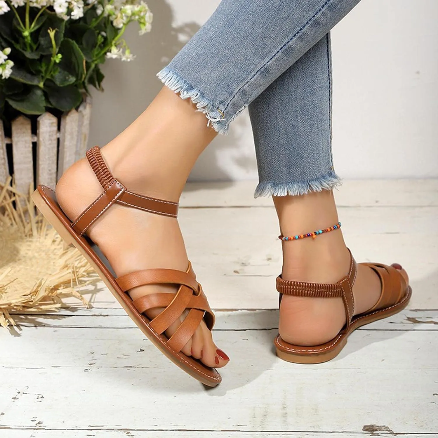 Women's Flat Sandals with Crisscross Straps Comfortable Open Toe Beach Elastic Strap Sandal Casual Summer Footwear