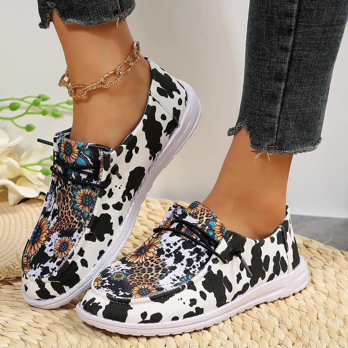 Women's Milky Cow Print Slip-On Loafers - Lightweight Comfortable Casual Shoes with Elastic Laces, Foam Outsole, Orthotic Walking Shoes for Daily Wear, US 6-10