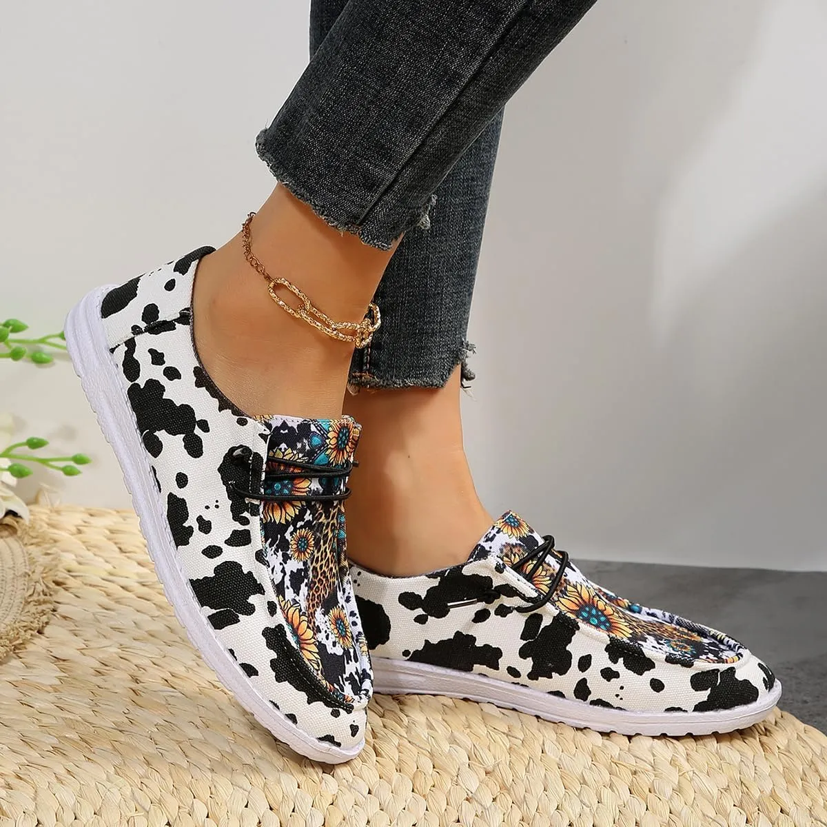 Women's Milky Cow Print Slip-On Loafers - Lightweight Comfortable Casual Shoes with Elastic Laces, Foam Outsole, Orthotic Walking Shoes for Daily Wear, US 6-10