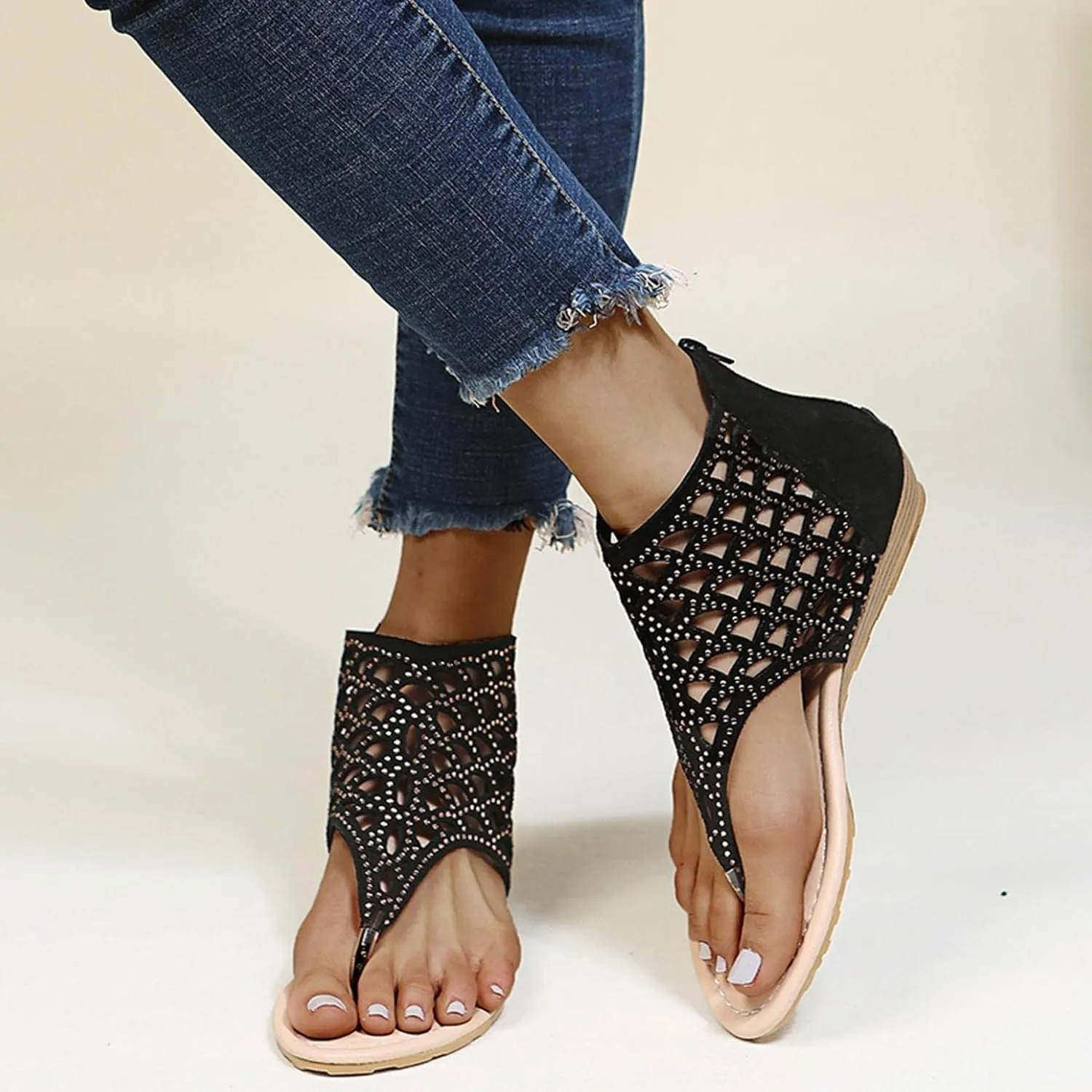ZBYY Womens Gladiator Thong Flat Sandals Rhinestone Bohemian Beach Roman Flip Flops Sandals T-Strap Hollow Out Sandals